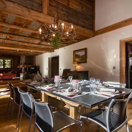 Le Chalet Aux Bois *